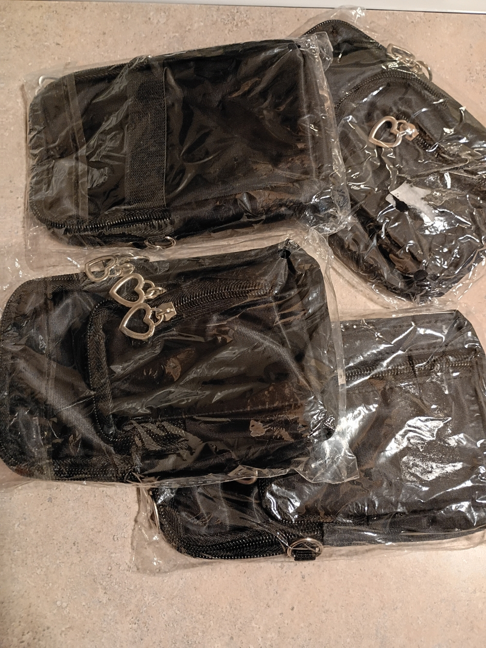 Black Heart-Zip Mini Crossbody/Phone Pouches - Set of 4 13.  Cada Uno